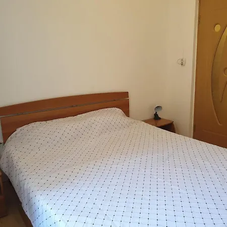One Bedroom 5 Mins Close To Downtown Apartamento