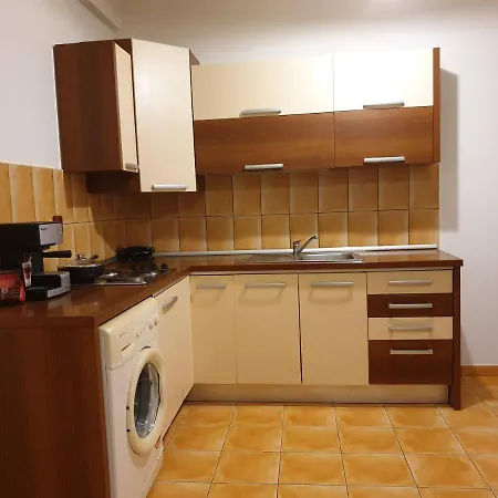 One Bedroom 5 Mins Close To Downtown Apartamento *